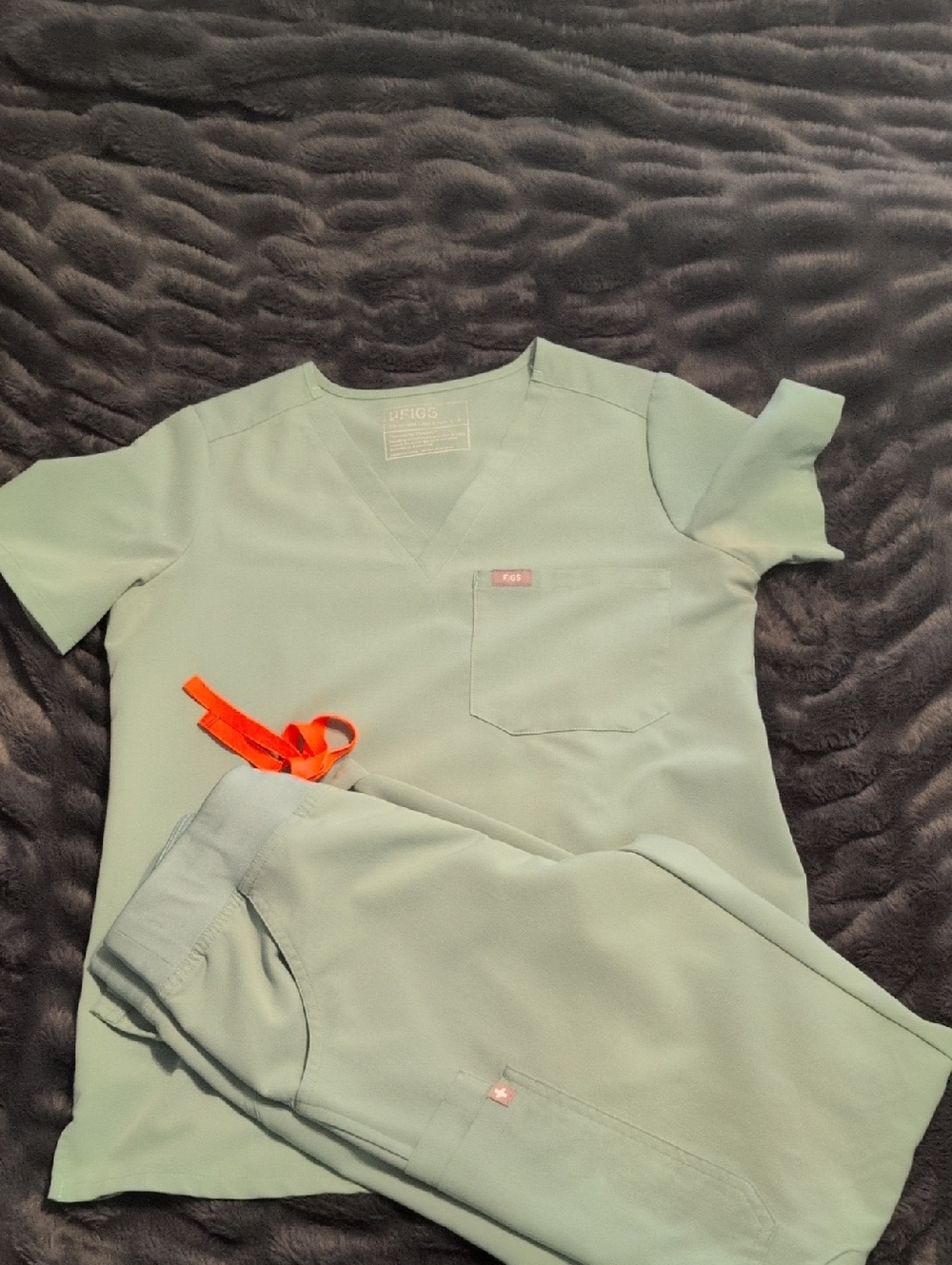 Figs Women's Scrub Set in Sage Green